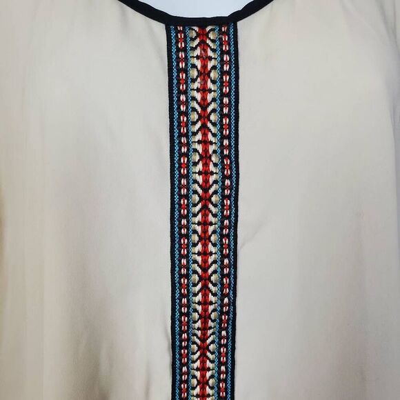 Maurices Women’s Boho Embroidered Peasant Blouse Size L Beige Long Sleeve Lightw - Picture 2 of 8